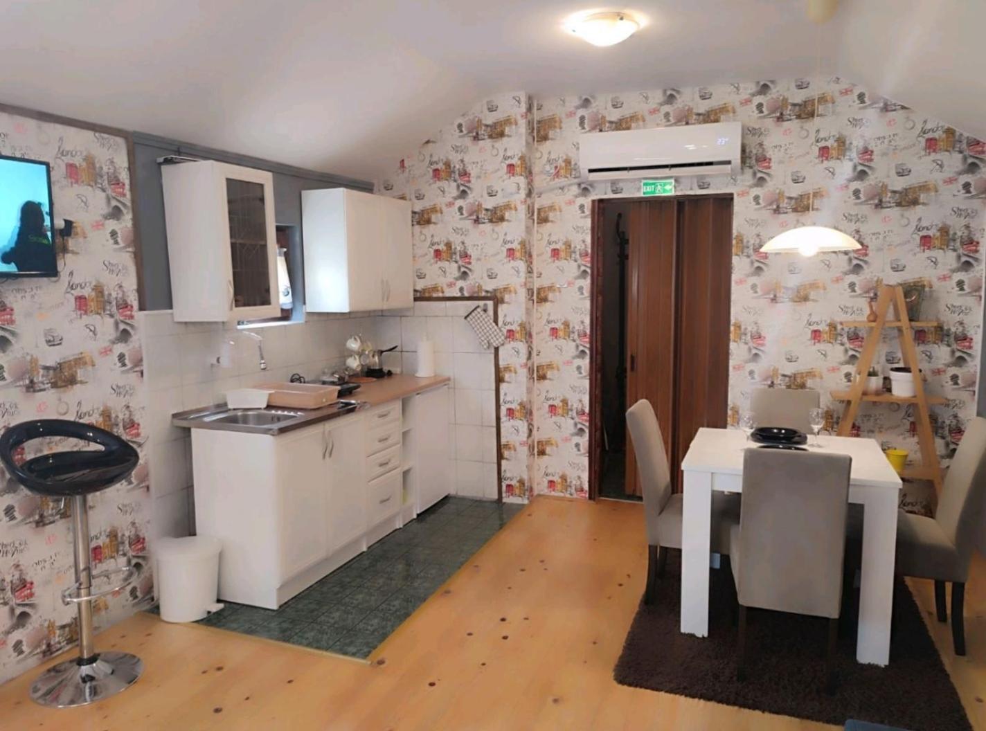 Kum Apartment Ниш Номер фото