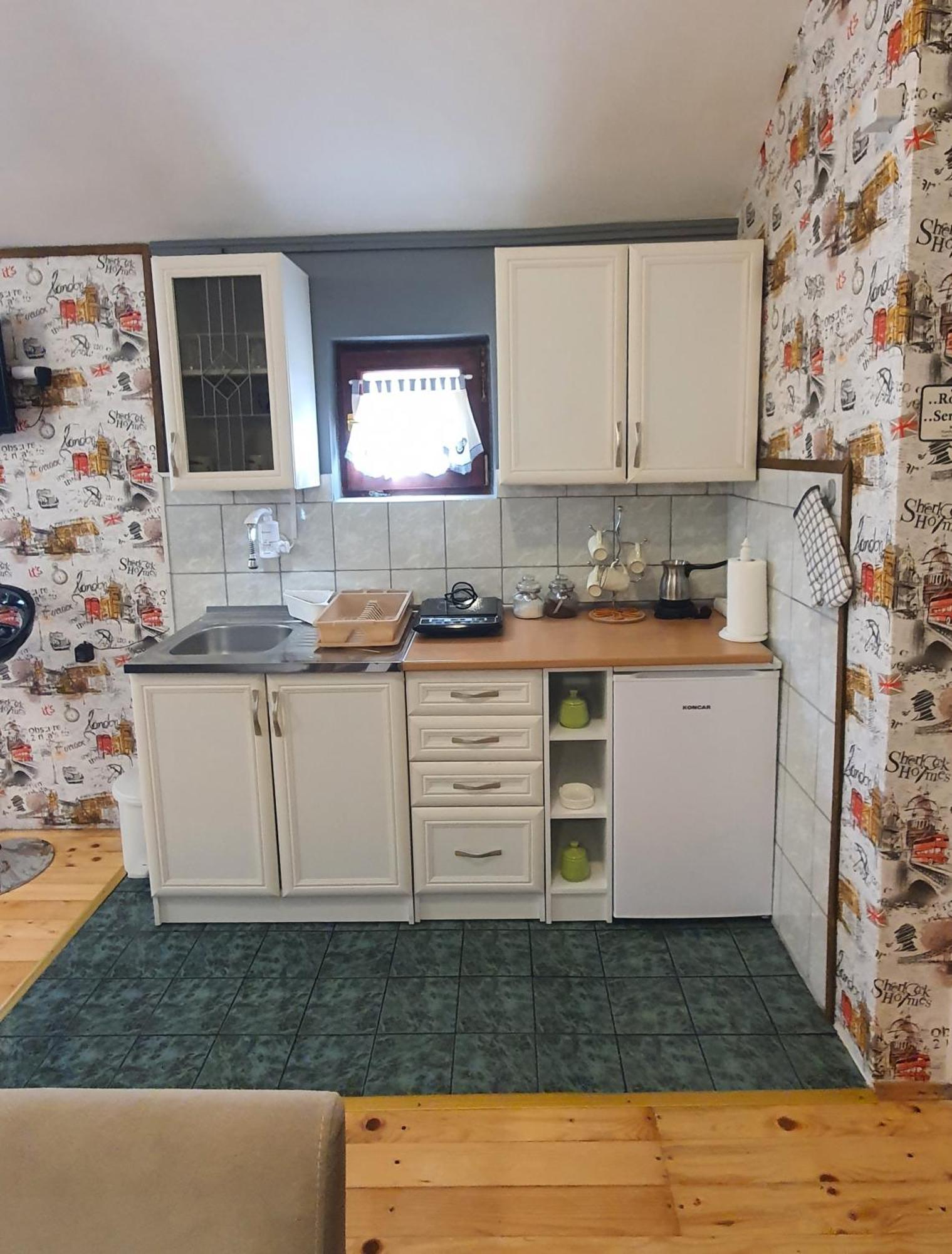 Kum Apartment Ниш Экстерьер фото