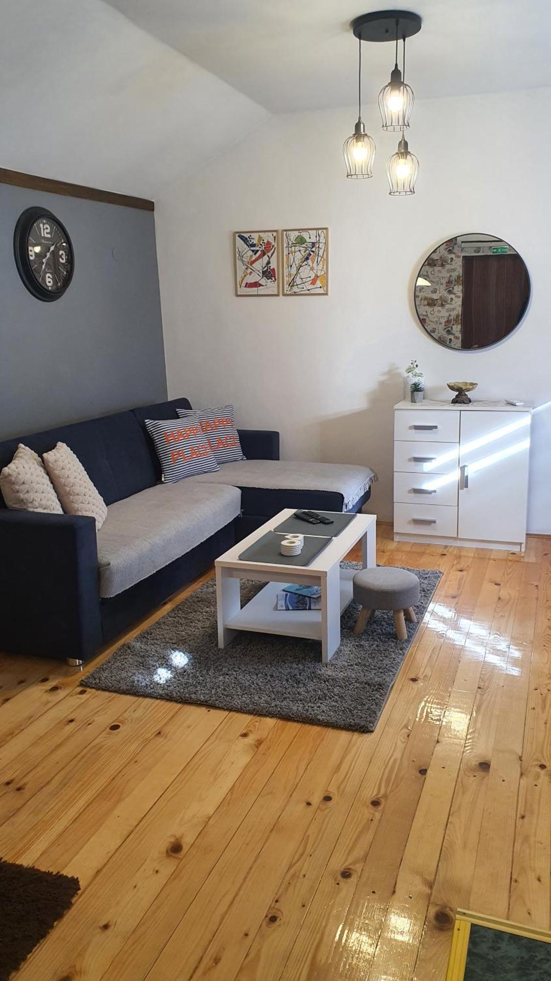 Kum Apartment Ниш Экстерьер фото